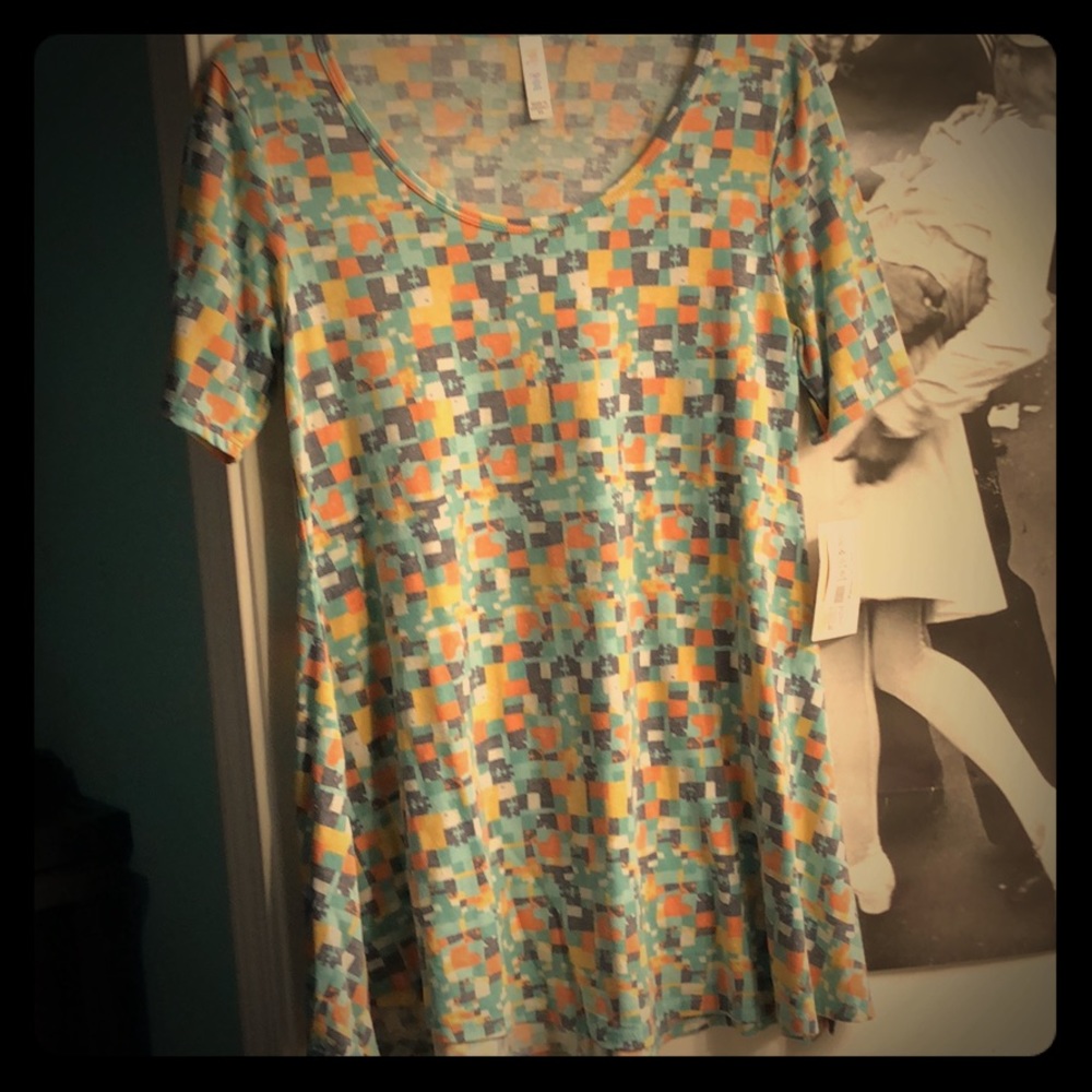Lularoe Perfect T